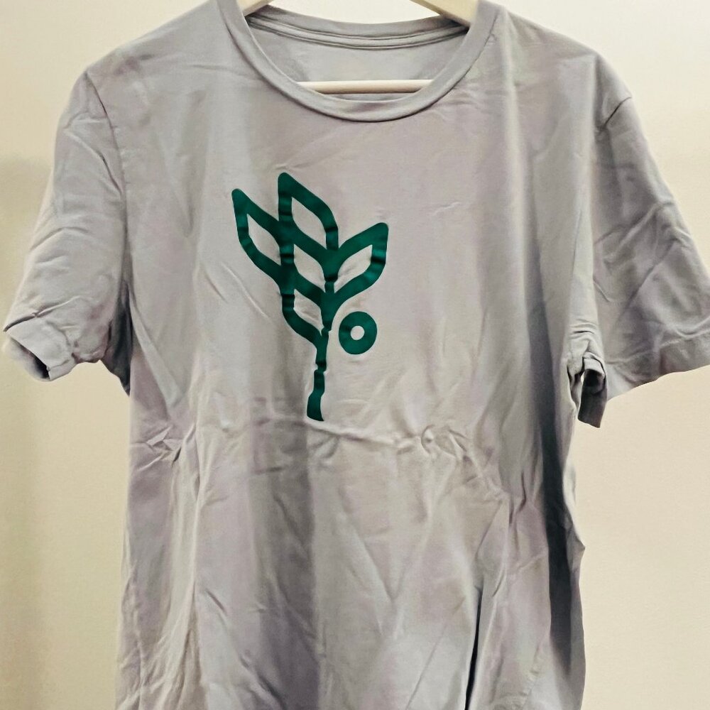 Tree design - tee-shirt (LARGE)